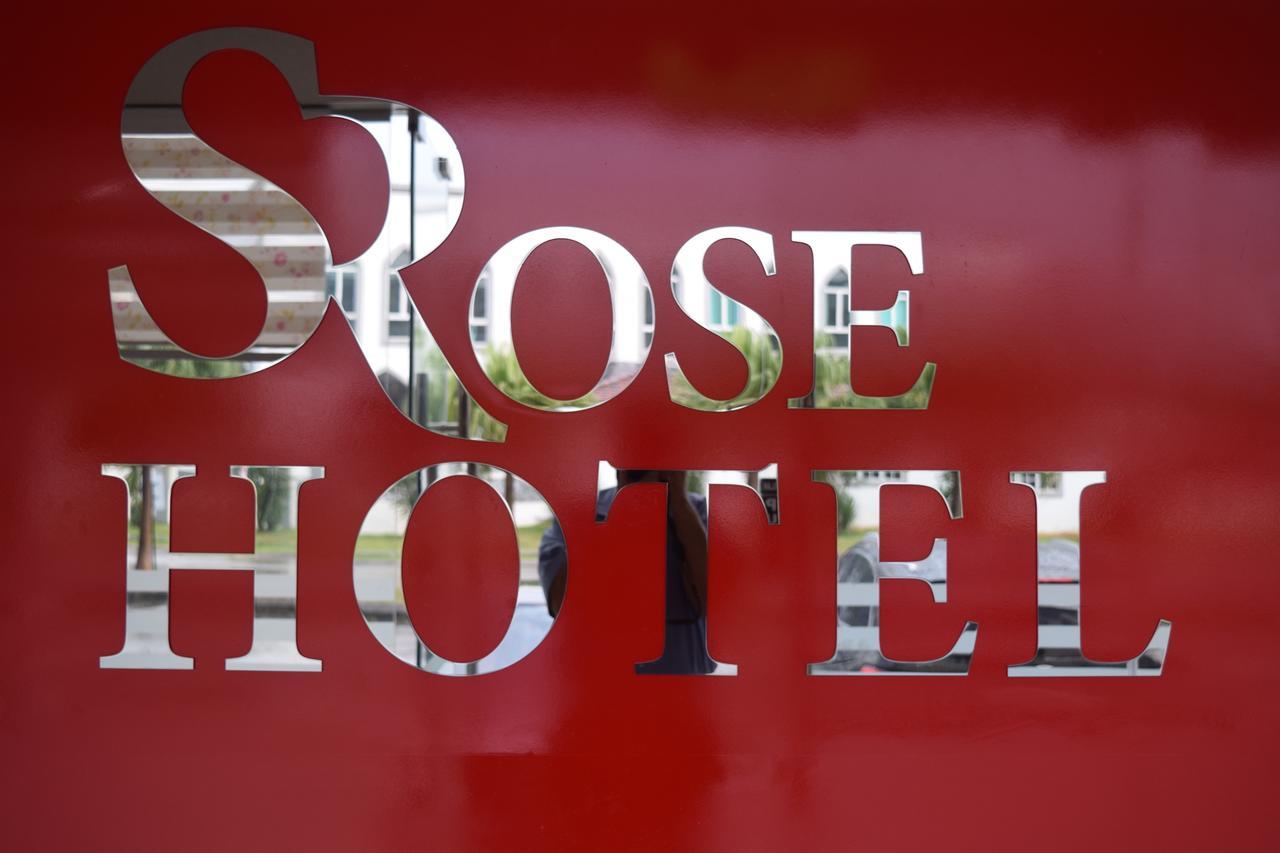 S Rose Hotel Sepang Exterior photo