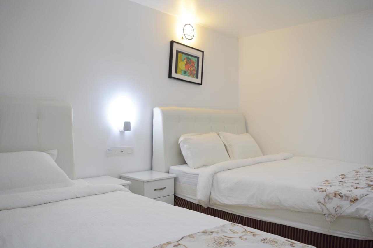 S Rose Hotel Sepang Exterior photo