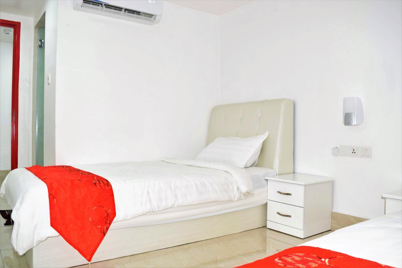 S Rose Hotel Sepang Exterior photo