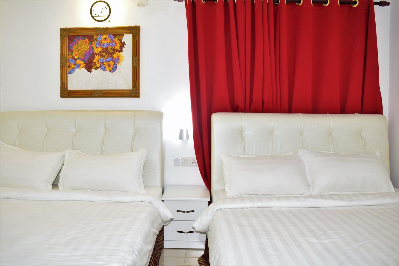 S Rose Hotel Sepang Exterior photo
